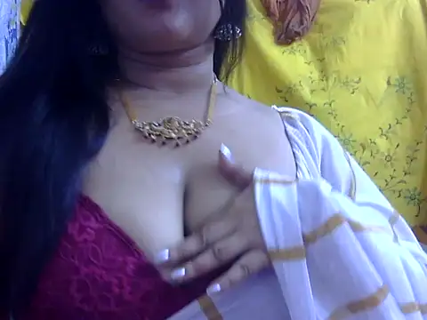 aarohee9 online show from May 23, 2026, 6:45 pm