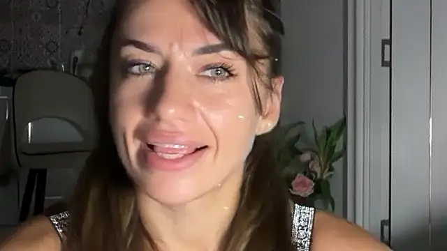 Roriann online show from February 14, 2026, 6:26 pm