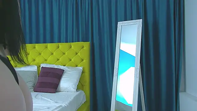 RubyHills online show from November 12, 2025, 5:08 am