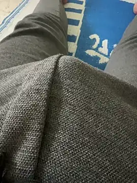 0Mid00 online show from October 9, 2025, 9:51 am