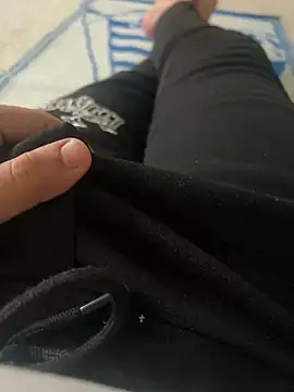 0Mid00 online show from October 11, 2025, 8:57 am