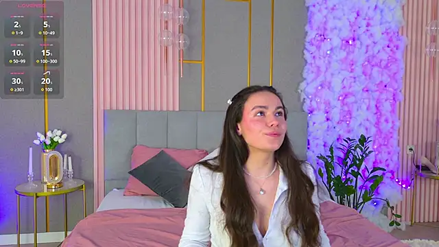 GabiBatista online show from April 4, 2026, 5:06 am