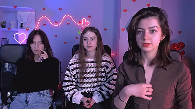 rebecca smile online show from February 7, 2026, 8:23 pm