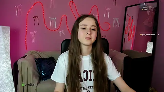 rebecca smile online show from March 16, 2026, 1:26 pm