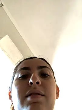 Snapshot of larj021bb chatting on November 12, 2025, 11:54 am larj021bb online show from November 12, 2025, 11:54 am