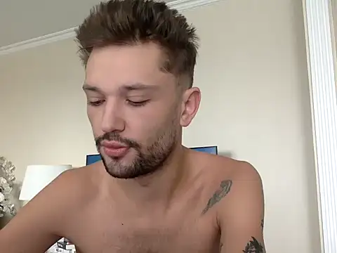 Snapshot of babykriss chatting on October 1, 2025, 8:31 am babykriss online show from October 1, 2025, 8:31 am