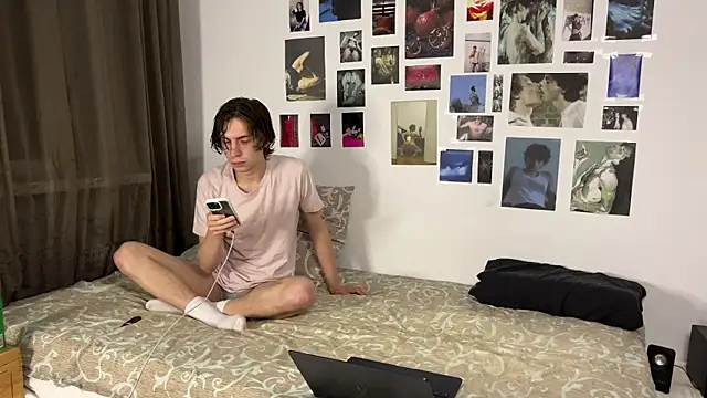 Snapshot of TroyLucero chatting on November 11, 2025, 9:26 pm TroyLucero online show from November 11, 2025, 9:26 pm