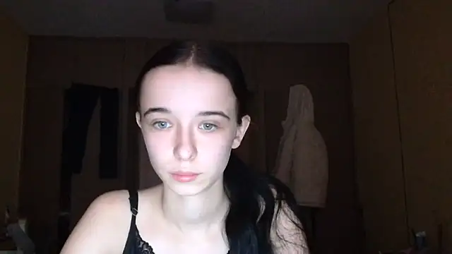 Emilia Light online show from December 20, 2025, 10:00 am