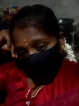 Tamil Hot Sandy online show from November 5, 2025, 4:07 pm