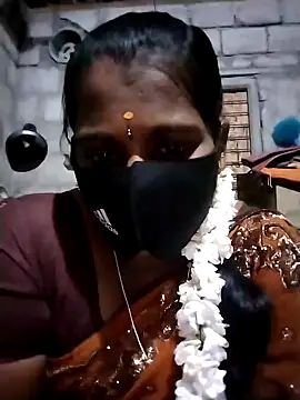 Tamil Hot Sandy online show from November 13, 2025, 5:56 pm