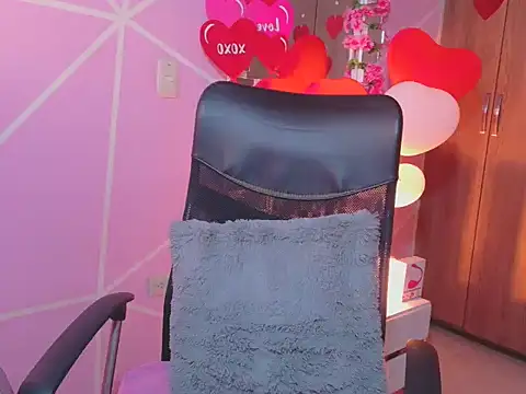 CuteFlame online show from February 15, 2026, 10:50 pm