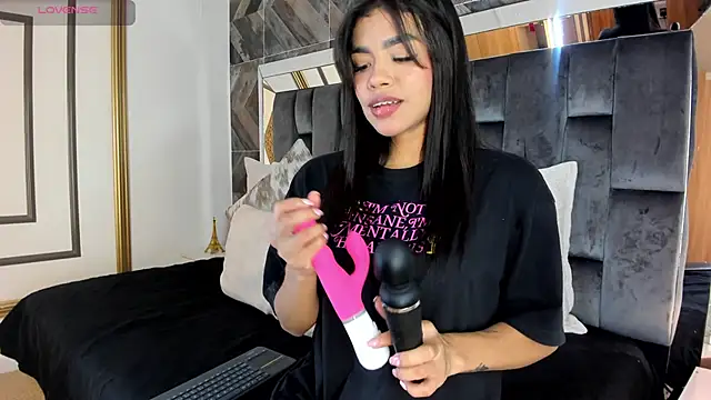 NaylaGrey online show from January 17, 2026, 8:23 pm