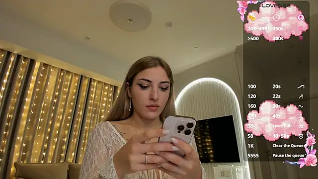 AmyVilvet  online show from May 31, 2026, 7:26 pm