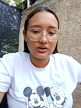 young dairy01 online show from November 15, 2025, 12:23 pm