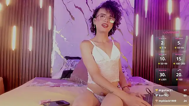 NoahVidall online show from October 9, 2025, 5:49 am