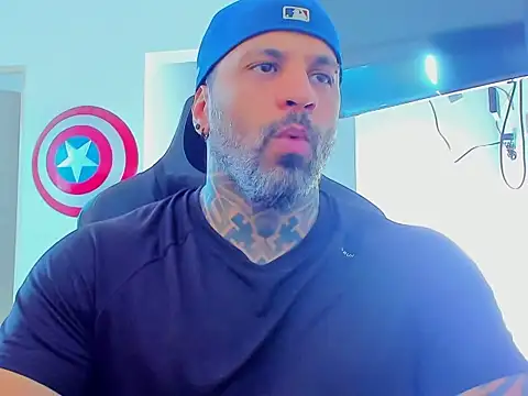 JoshRigby online show from November 1, 2025, 9:39 pm