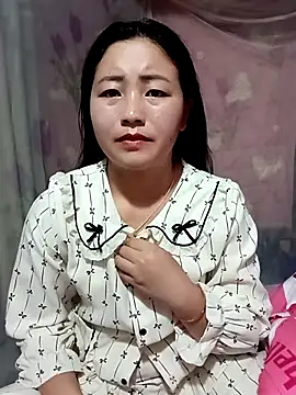 buddy-sexy online show from April 18, 2026, 1:37 pm