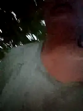 bree-zz online show from April 10, 2026, 10:47 pm