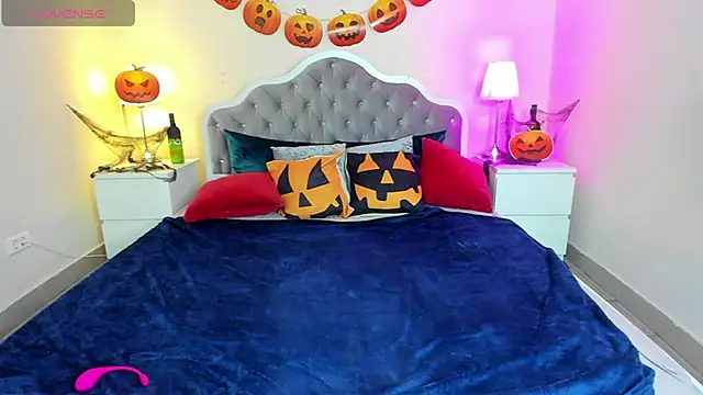 CamillaDreamer online show from October 28, 2025, 4:20 pm