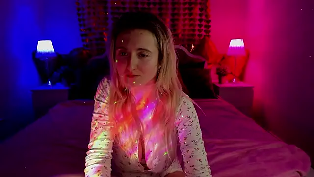 CamillaDreamer online show from February 13, 2026, 5:53 pm