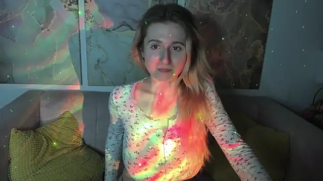 CamillaDreamer online show from March 15, 2026, 7:42 pm