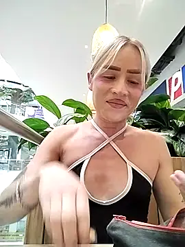 alexawinterrr online show from February 5, 2026, 7:40 pm