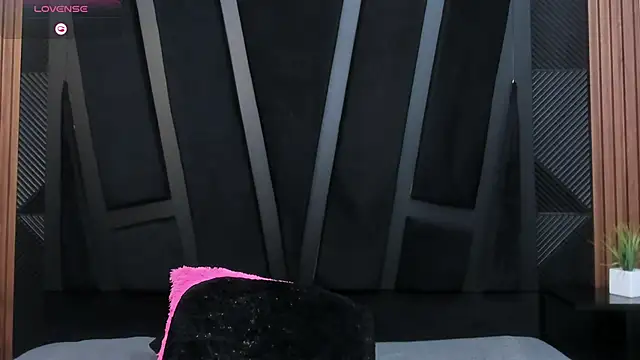 Valka Ross online show from November 7, 2025, 11:16 pm