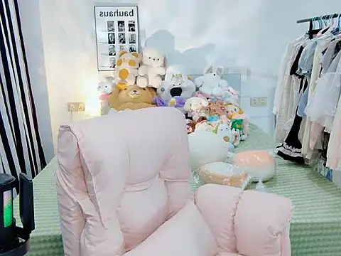 Gardenia-222 online show from October 18, 2025, 1:01 pm