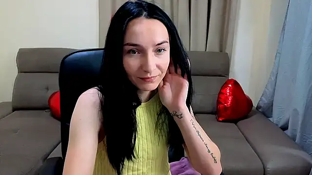 Snapshot of Emilly__Grey chatting on February 10, 2026, 7:29 pm Emilly Grey online show from February 10, 2026, 7:29 pm