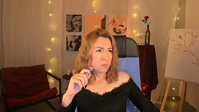 DonnaSmitth online show from October 14, 2025, 3:24 pm