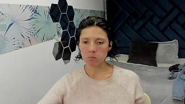 Valery More   online show from November 19, 2025, 12:27 pm