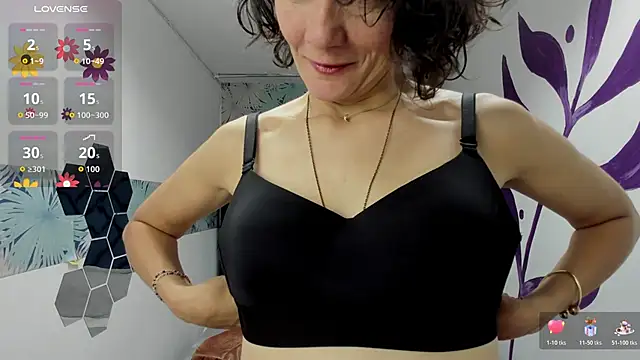 Valery More   online show from December 2, 2025, 12:21 pm