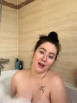 irishmollyx online show from March 28, 2026, 10:48 am