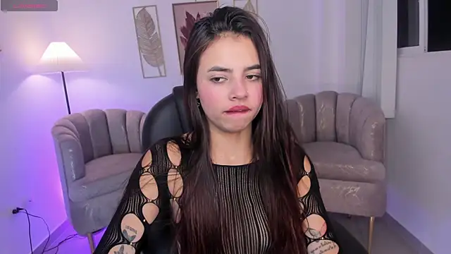 zharaa fox online show from January 6, 2026, 4:16 am