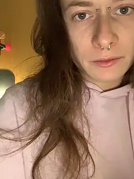 GoldenPussy1329 online show from February 11, 2026, 8:03 pm