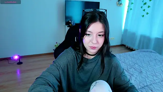 Azaliya Haze online show from March 18, 2026, 8:50 am