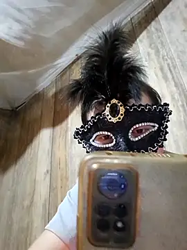 Tuyet xx online show from October 3, 2025, 1:52 pm