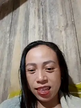 Tuyet xx online show from October 30, 2025, 2:29 pm