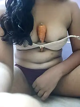 sweetysmita online show from November 15, 2025, 12:56 pm