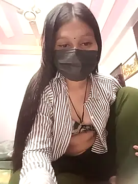 Snapshot of Tanya-905 chatting on February 25, 2026, 5:33 pm Tanya-905 online show from February 25, 2026, 5:33 pm