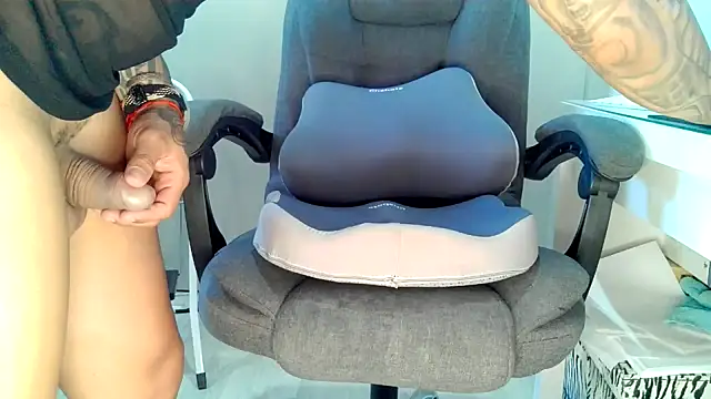 Snapshot of Jockstrap3x chatting on June 15, 2026, 11:34 am Jockstrap3x online show from June 15, 2026, 11:34 am