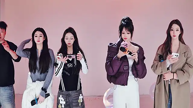 Comebaby-007 online show from January 15, 2026, 8:41 am