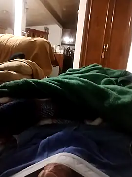 Snapshot of Ricuss9 chatting on November 13, 2025, 8:13 am Ricuss9 online show from November 13, 2025, 8:13 am