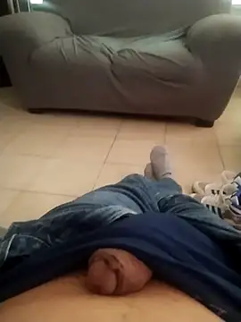 Snapshot of Ricuss9 chatting on November 27, 2025, 7:38 pm Ricuss9 online show from November 27, 2025, 7:38 pm