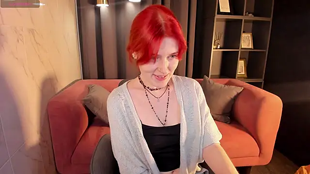 Freirenee online show from October 10, 2025, 1:43 pm