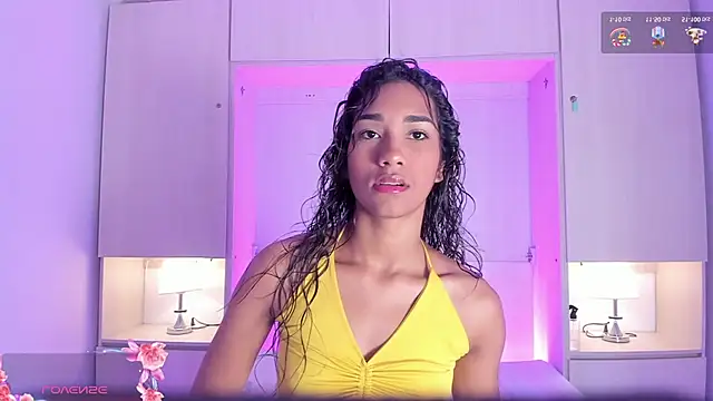 AnahiCollins online show from March 25, 2026, 11:27 am