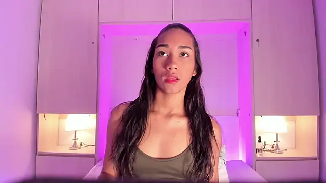 AnahiCollins online show from March 31, 2026, 11:32 am