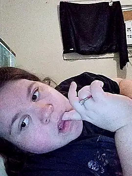 kittytightholes online show from October 13, 2025, 10:54 pm