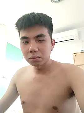 Snapshot of henry9933 chatting on October 26, 2025, 9:37 am henry9933 online show from October 26, 2025, 9:37 am