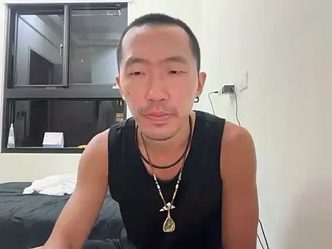 mrcaiziv online show from October 18, 2025, 1:23 pm